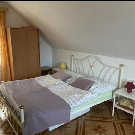 Apartman Libochovice Апартаменты